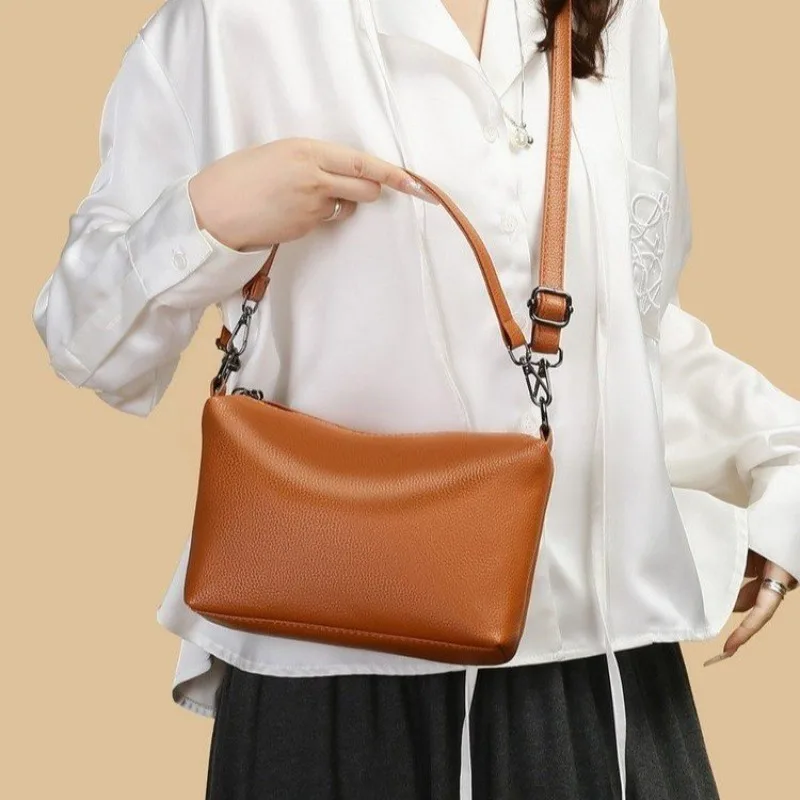 미니멀한 패션 룩과 넉넉한 수납공간을 갖춘 여성용 시크 - Vintage Fashion Looks 리뷰 및 가격