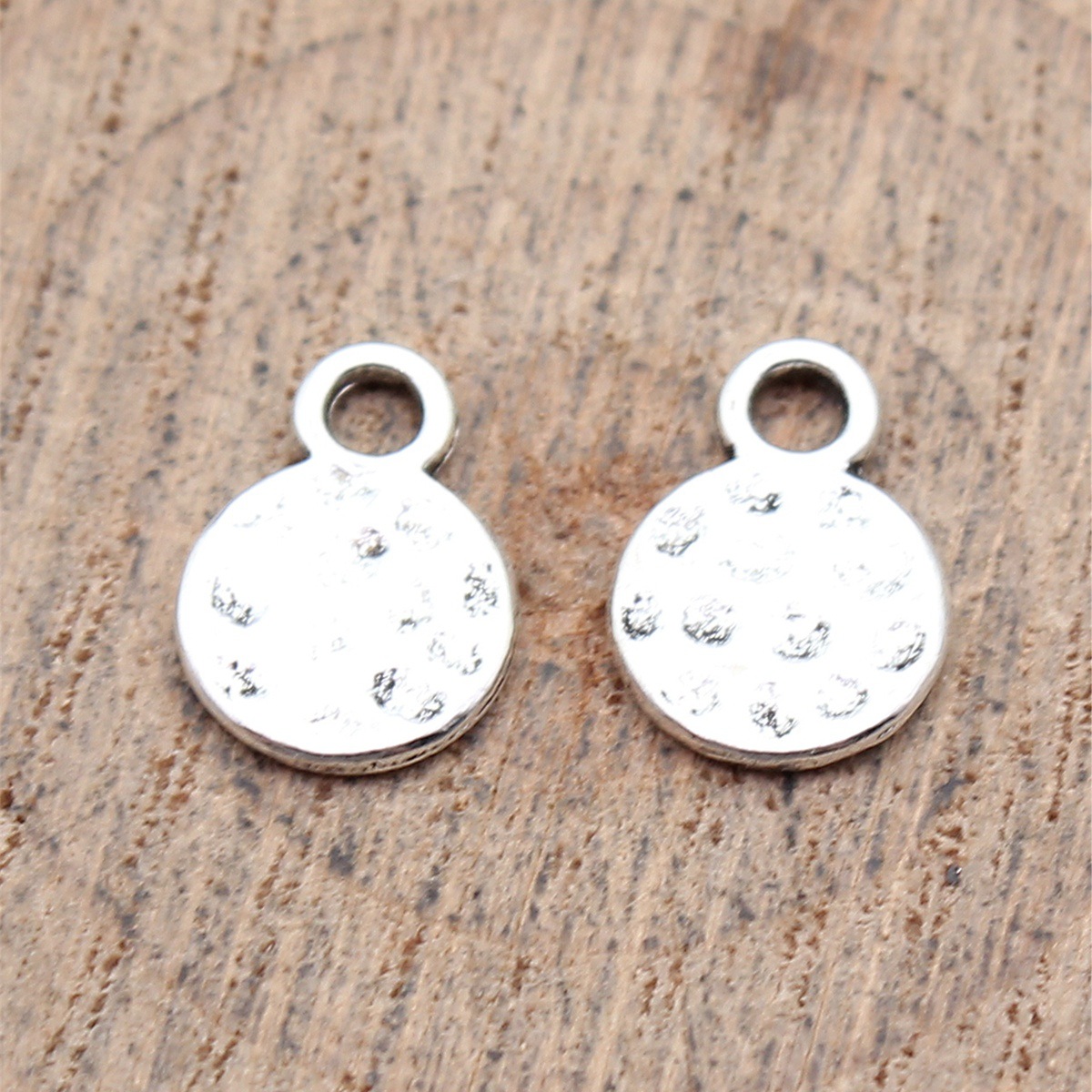 WYSIWYG 40pcs 11x8mm 3 색상 앤틱 브 - Vintage Fashion Words 리뷰 및 가격