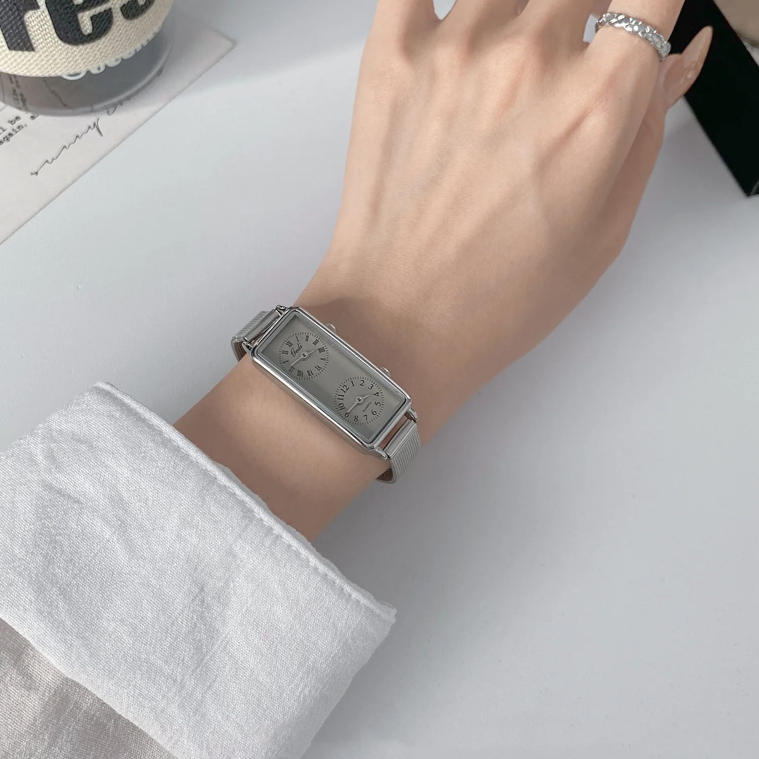 게디 패션 크리에이티브 여성용 시계 듀얼 무브먼트 타임 - Vintage Fashion Watches 리뷰 및 가격